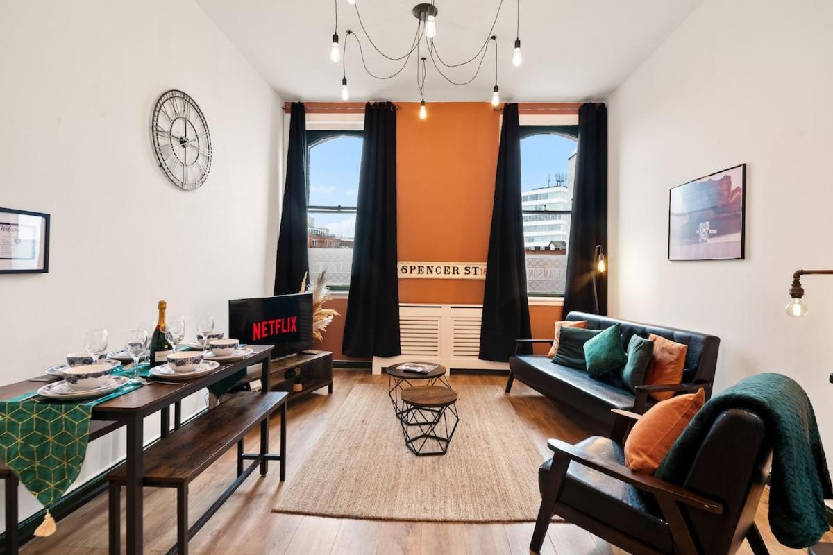 Stylish 3 Bed *